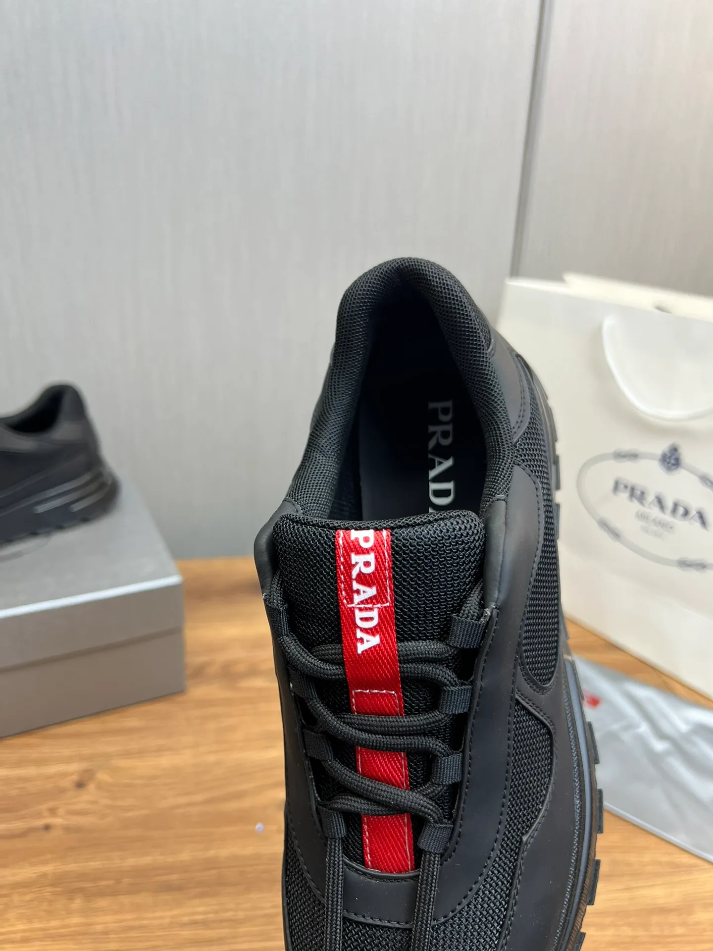 Men's shoes 💰540💰 [PRADA] Men's shoes are popular in the counter, official website is synchronized, 1 high-quality shipment ✔️Original fly-woven cowhide + cowhide lining, 1🆚1 replica, original sole, 38-45 (45 customized, non-refundable)